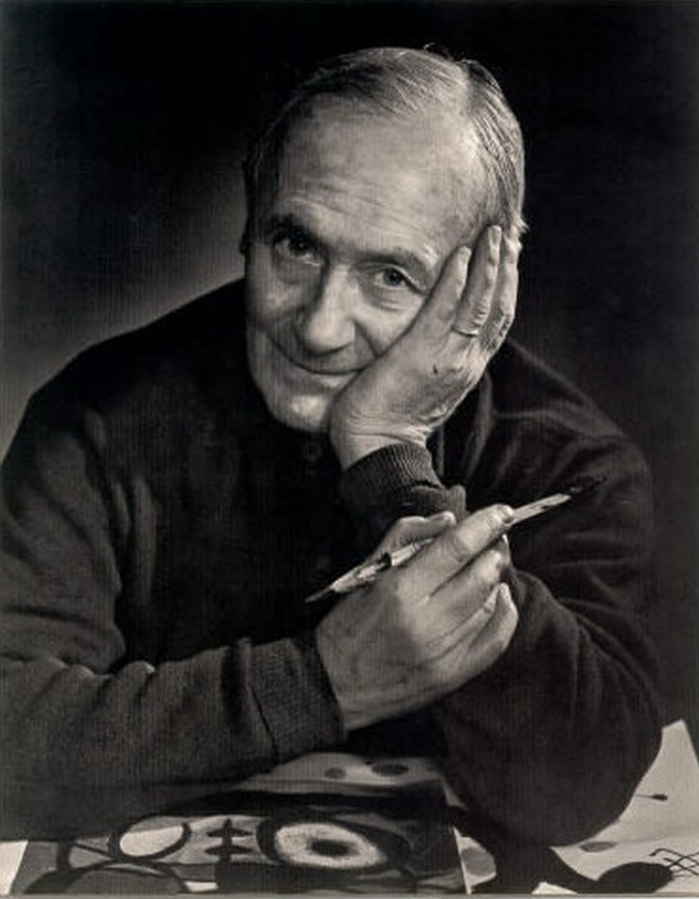 Joan Miró - Abril 20, 1893 - Diciembre 25, 1983