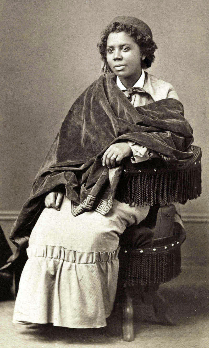 Edmonia Lewis - c. 4 de Julho, 1844 - 17 de Setembro,  1907