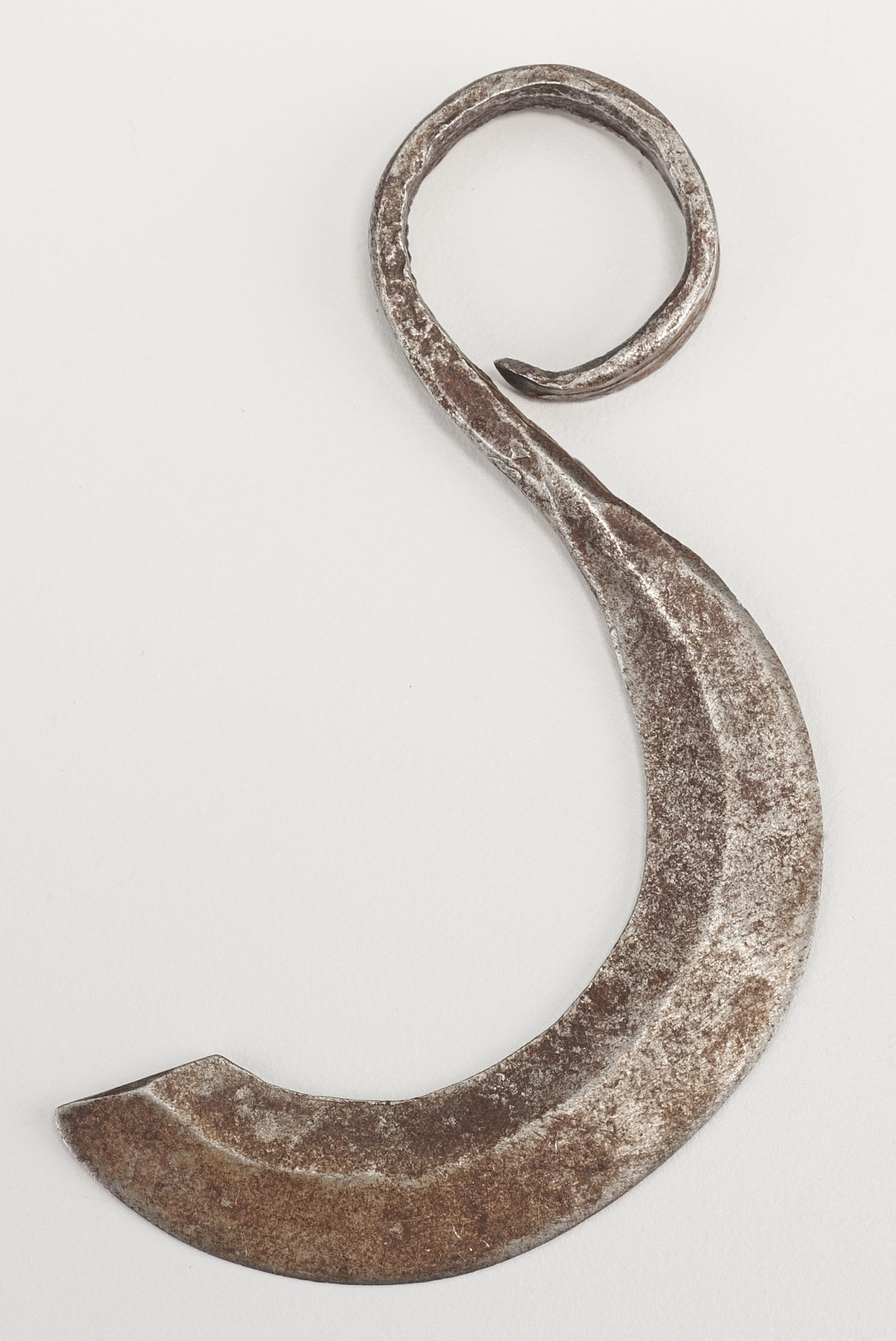 Finger Knife by Unknown Artist - collected near Maralal in 1976 - 8.9 x 8.9 x 4.4 cm Indiana University Art Museum