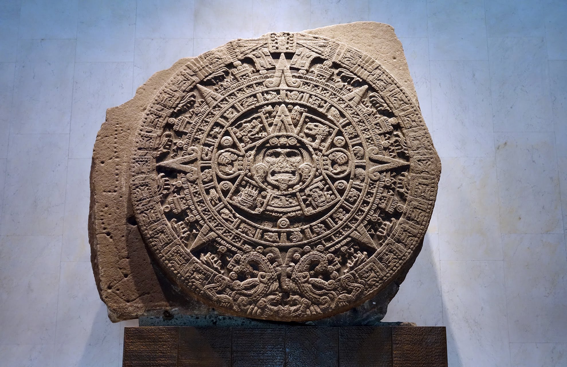 Piedra del Sol by Unknown Artist - 1250/1500 - 980 x 3580 cm Museo Nacional de Antropología, México