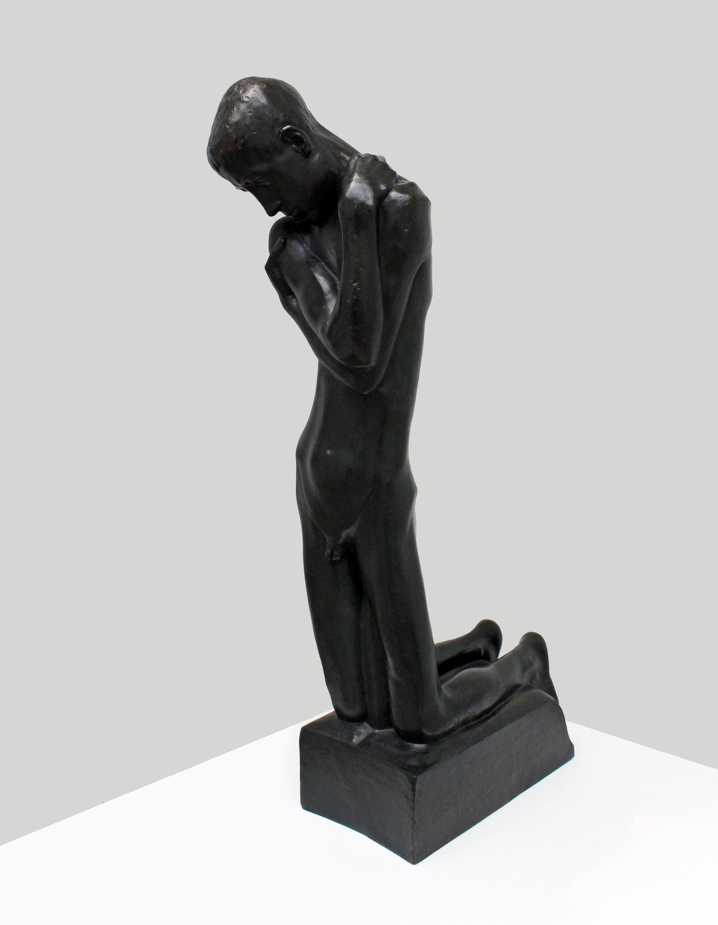 跪着的青年 by 乔治 明恩 - 1898 库勒-穆勒博物馆