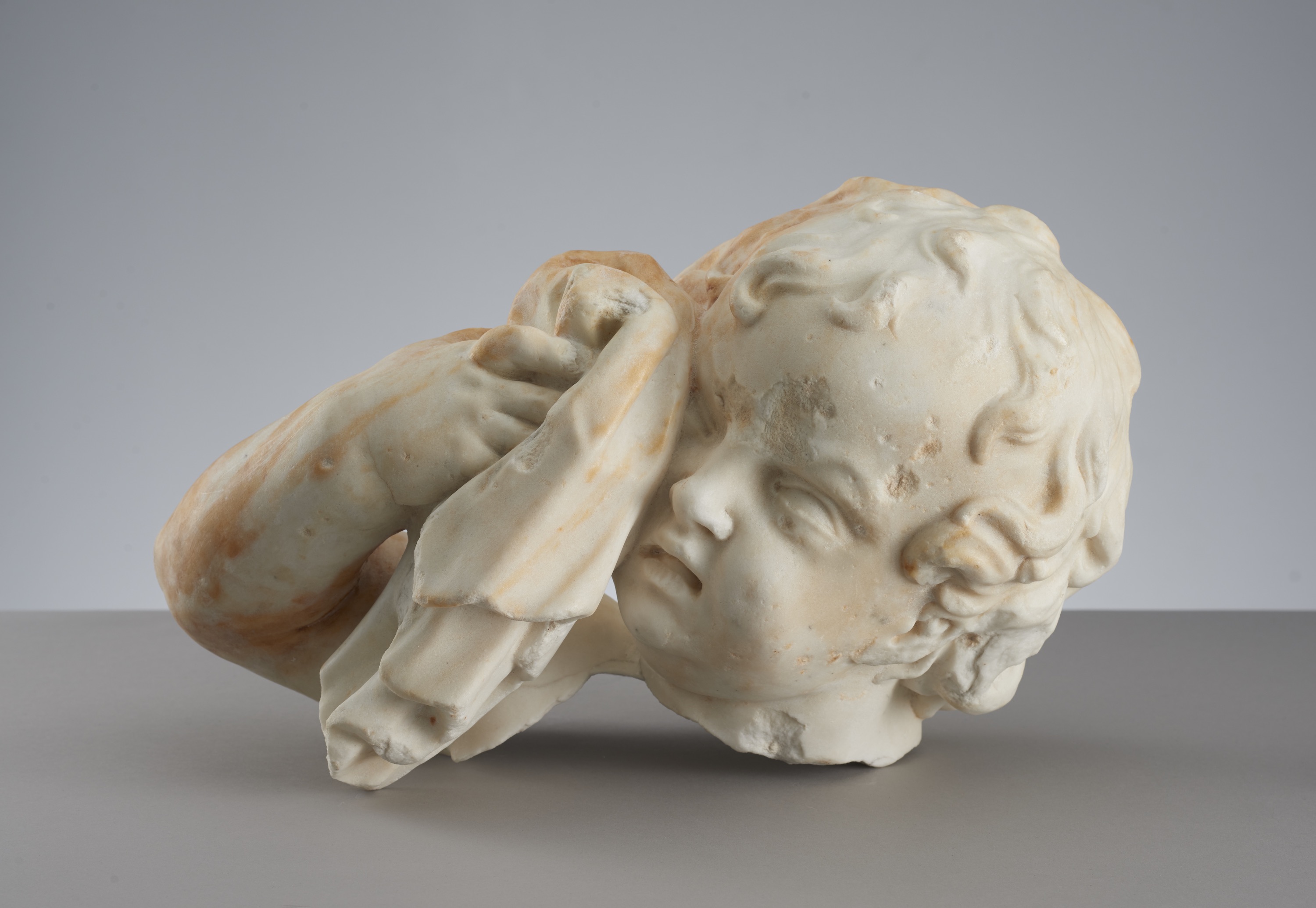 Hlava plačícího putta by Unknown Artist - 60 léta 18. století 