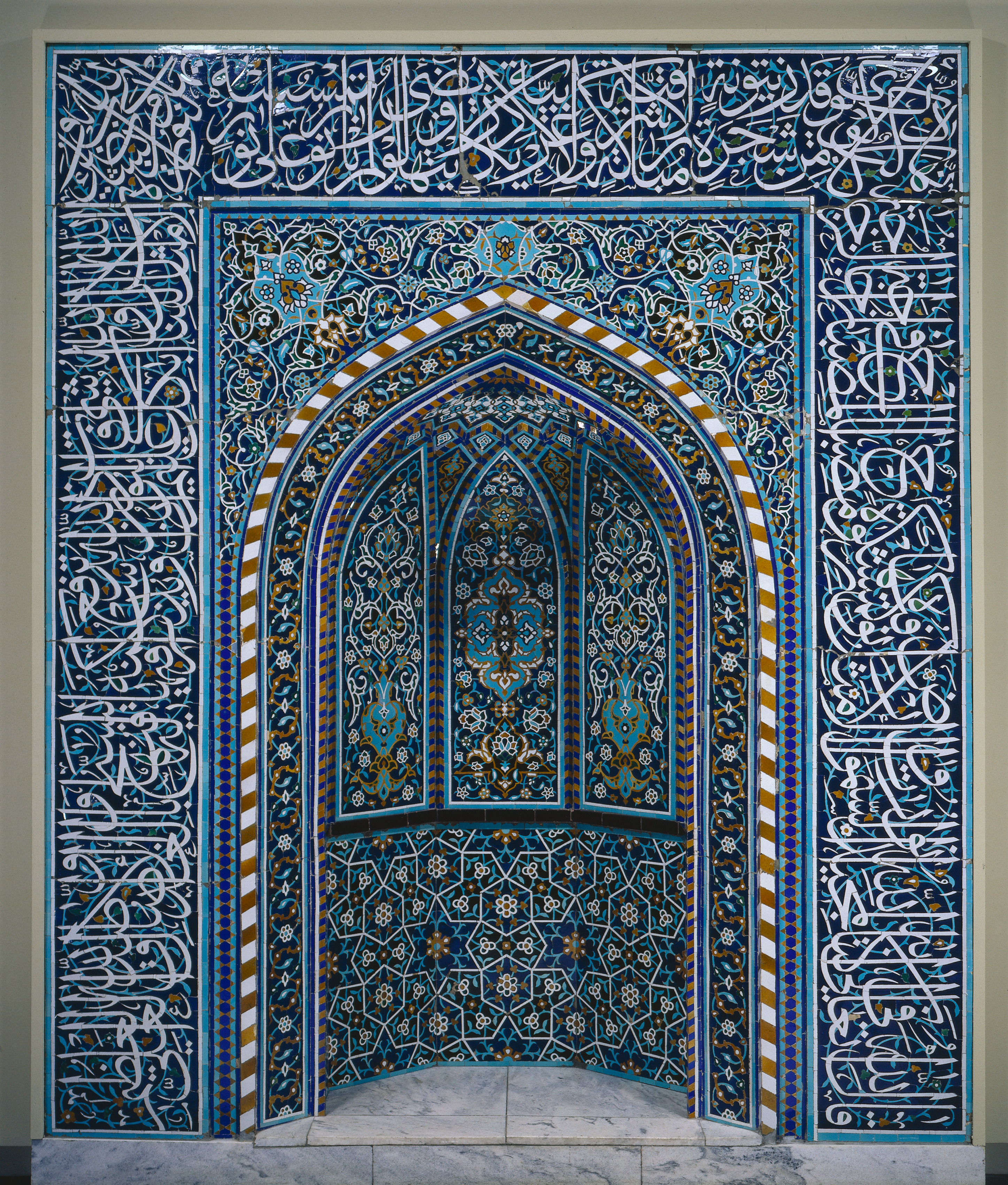 Prayer Niche (Mihrab) by Unknown Artist - 1600s - 290.7 x 245.3 cm Cleveland Museum of Art