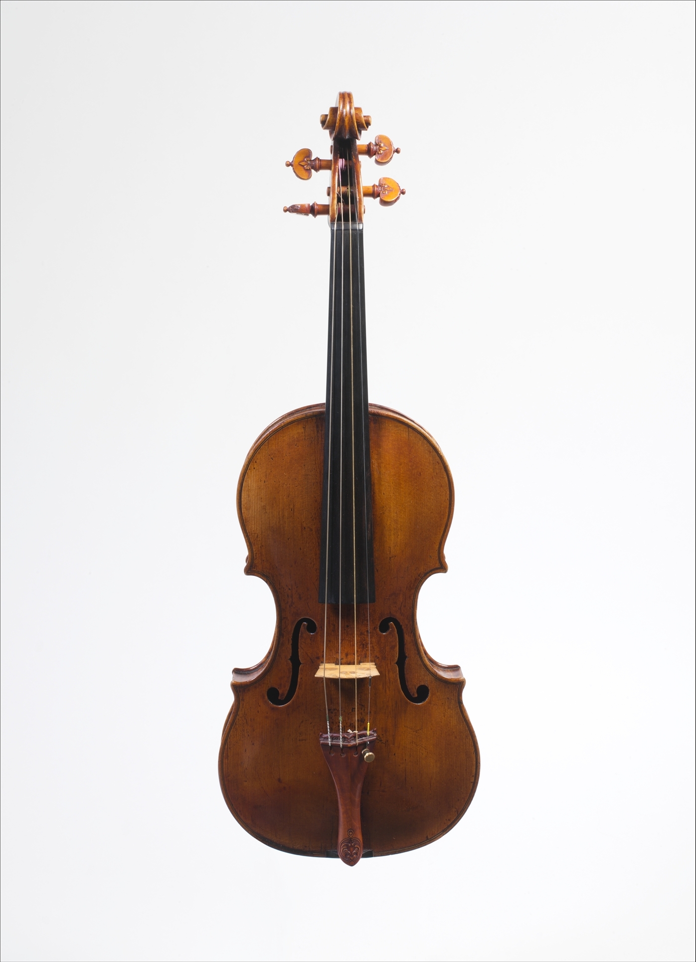 쿠르츠가 사용했던 바이올린(ex "Kurtz" Violin) by Andrea Amati - 1560년경 - 57.4 x 20.2 cm 