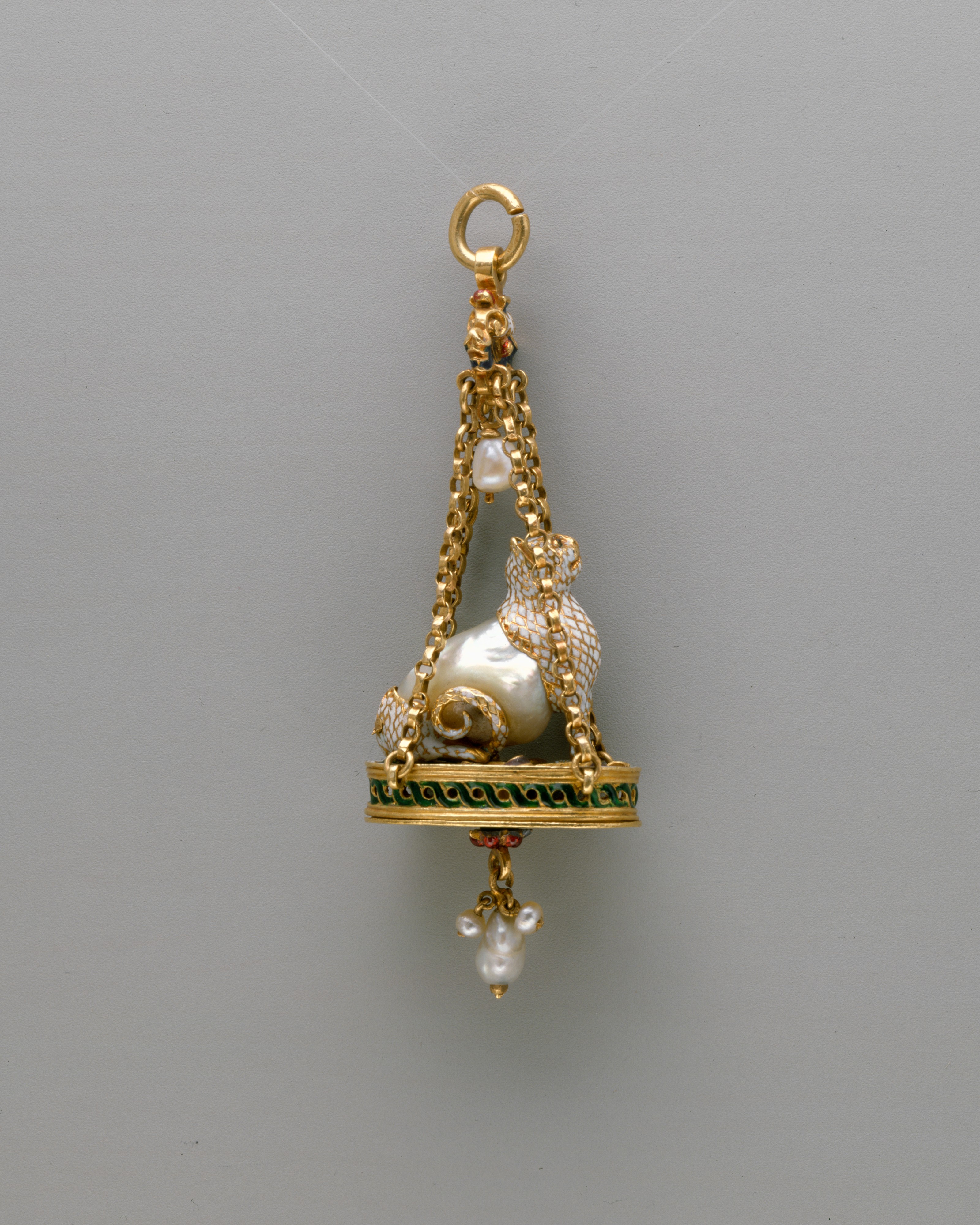 Pendant in the form of a seated cat by Unknown Artist - late 16th–early 17th century - 5.2 cm Metropolitan Museum of Art