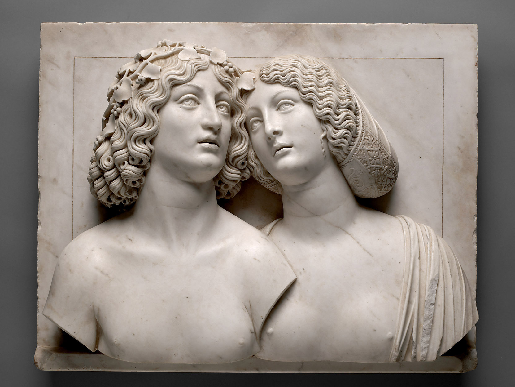 年轻的夫妇 by 图利奥 隆巴多 - 约1505/10年 - 56 x 71 x 20厘米 艺术史博物馆