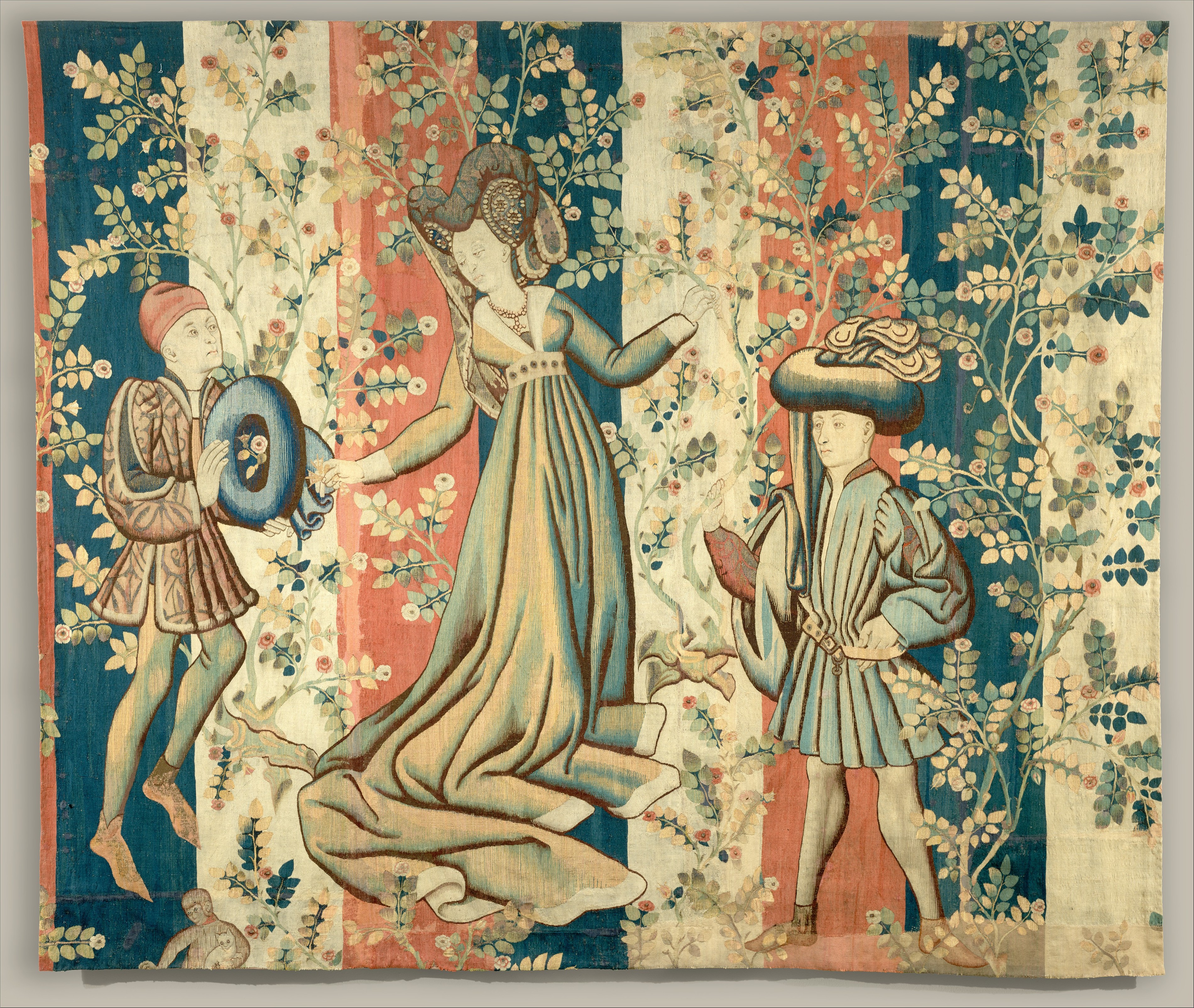 Hovelingen in een rozentuin. Een dame en twee heren. by Onbekende Artiest - 1440-1450 - 288,9 x 325,1 cm 