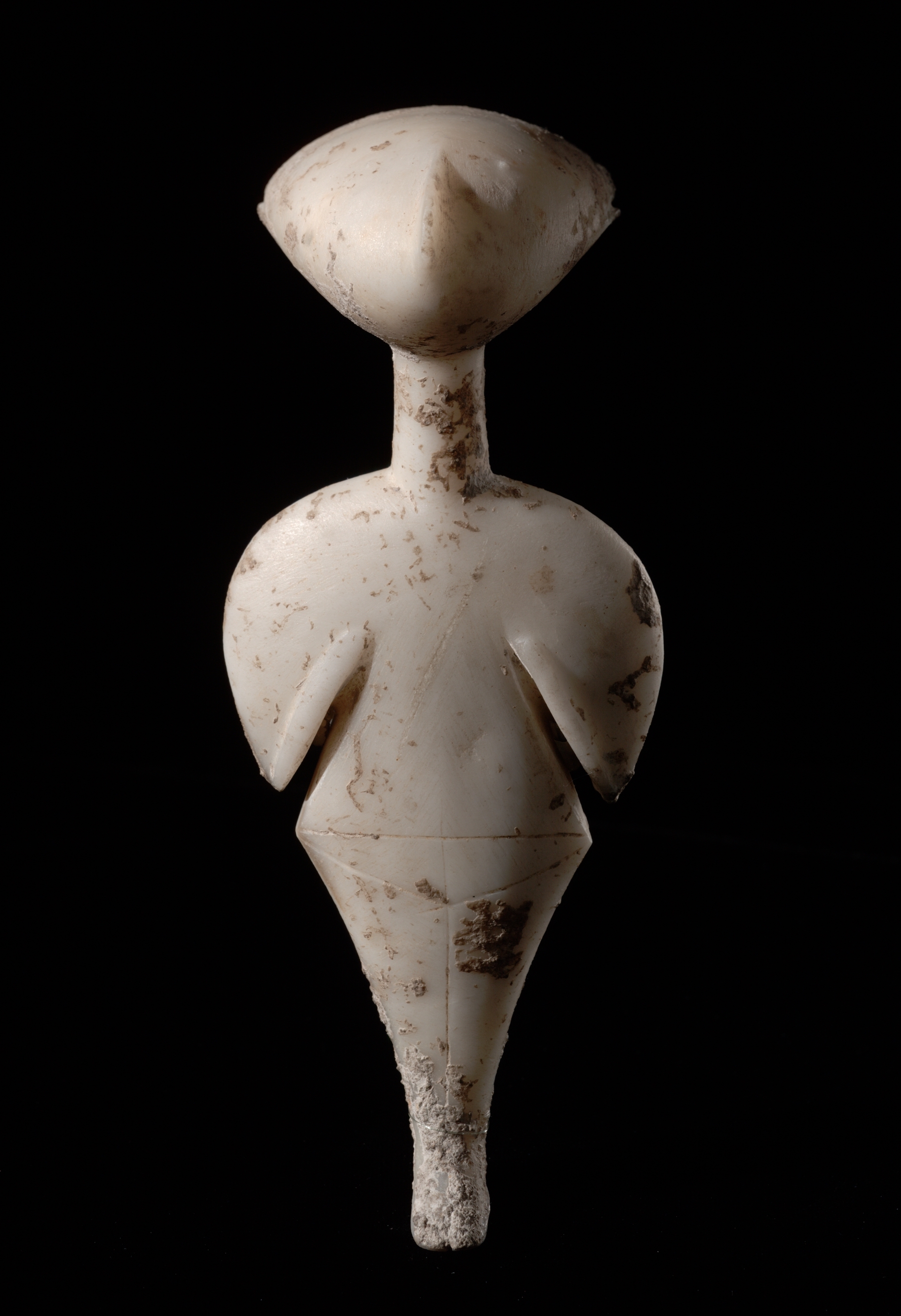 女性の小像：“星を見る人” by Unknown Artist - 紀元前3000年頃 - 17.2 x 6.5 x 6.3 cm 