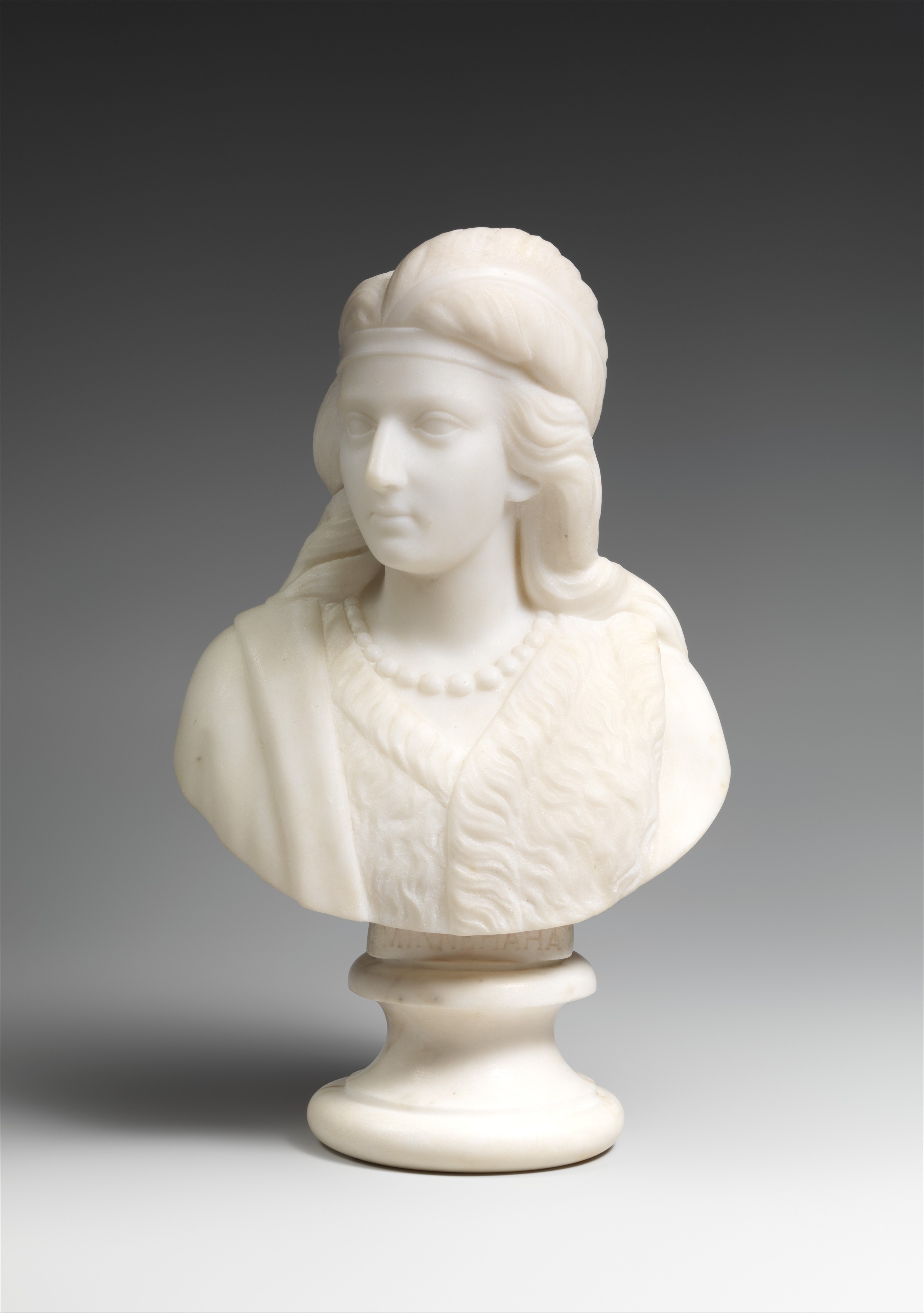 米尼哈 by Edmonia Lewis - 1868 - 29.5 × 18.4 × 12.4 cm 