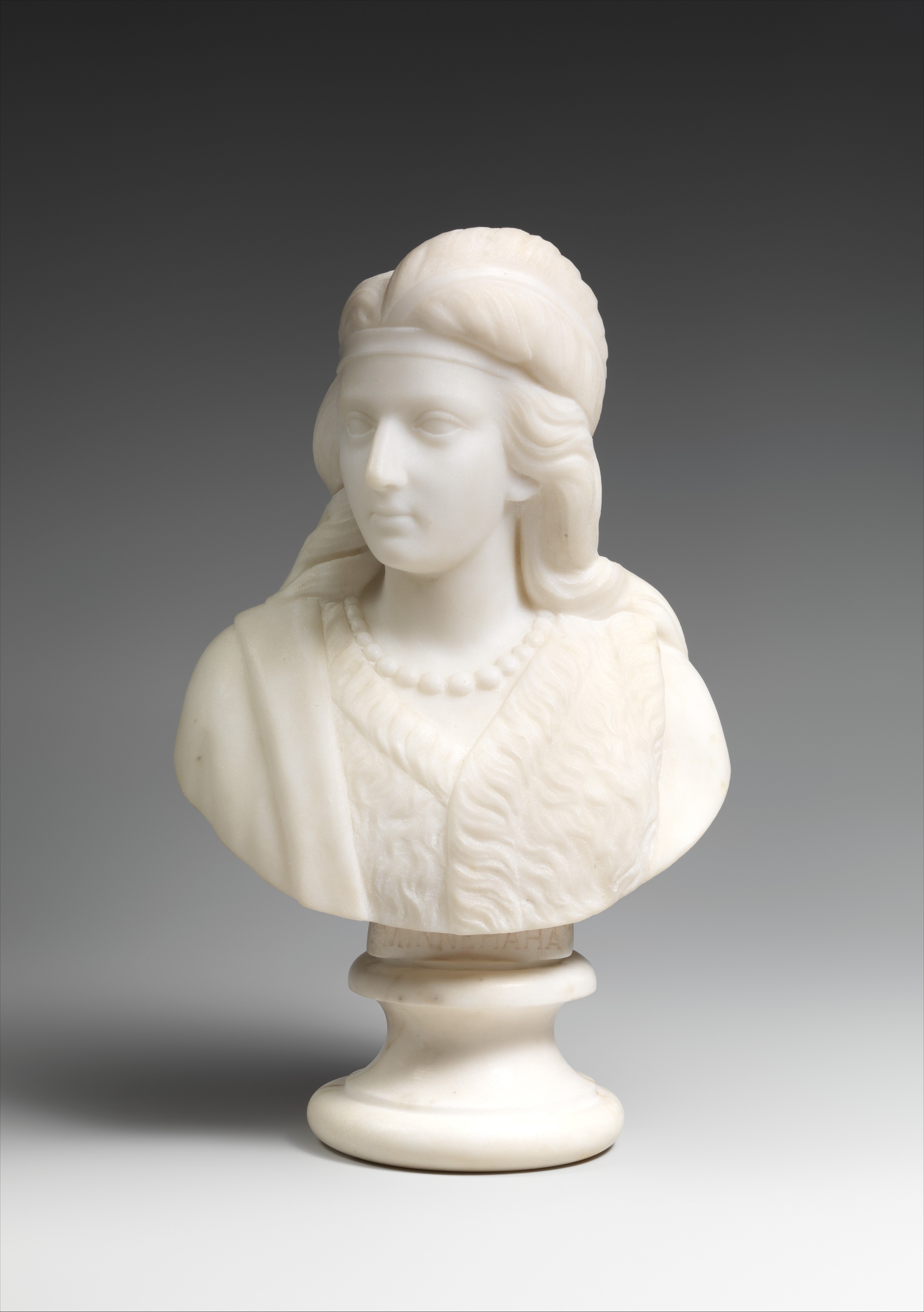 Minnehaha by Edmonia Lewis - 1868 - 29,5 × 18,4 × 12,4 cm 