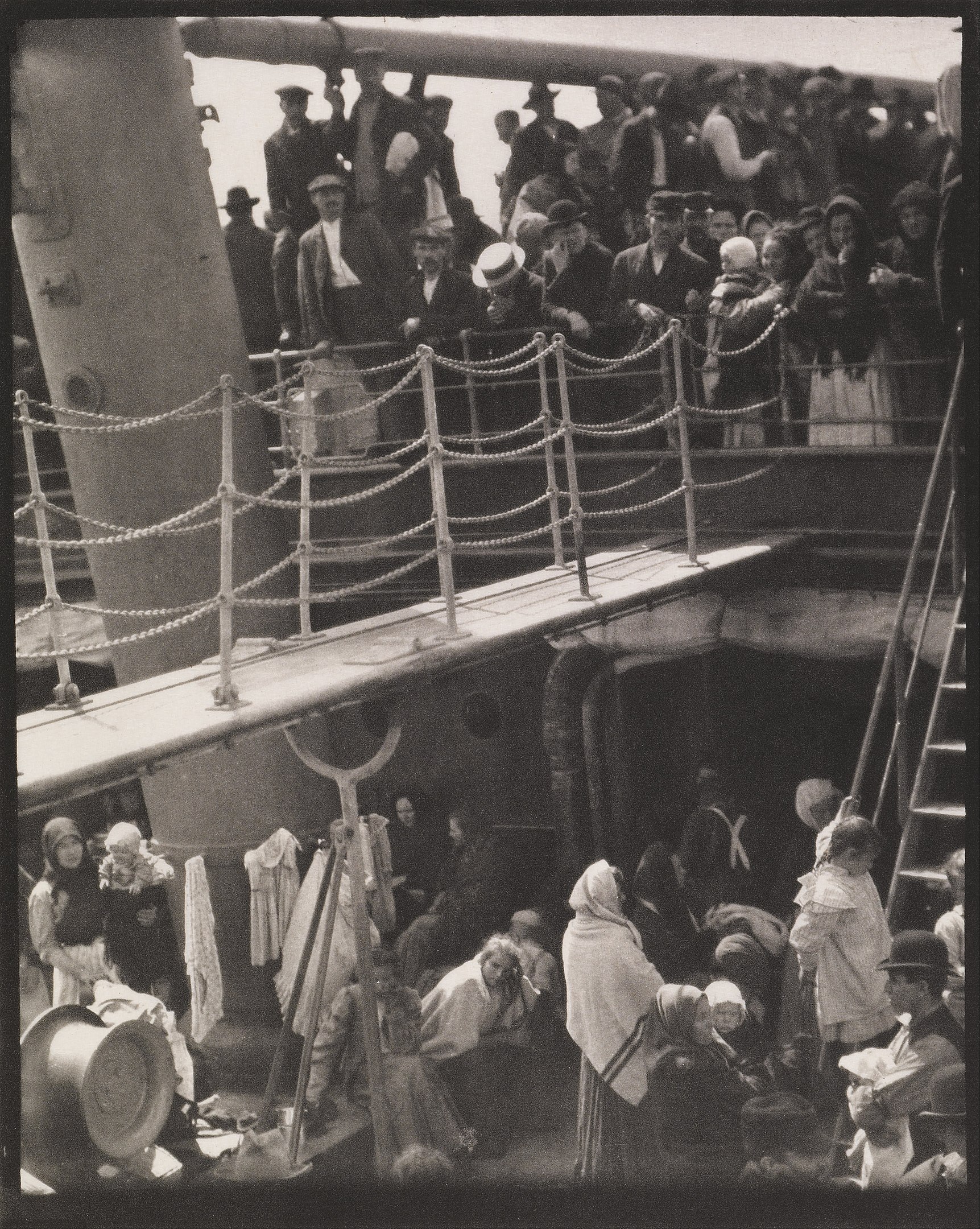 Ara Güverte by Alfred Stieglitz - 1907 - 32.2 x 25.8 cm Metropolitan Sanat Müzesi