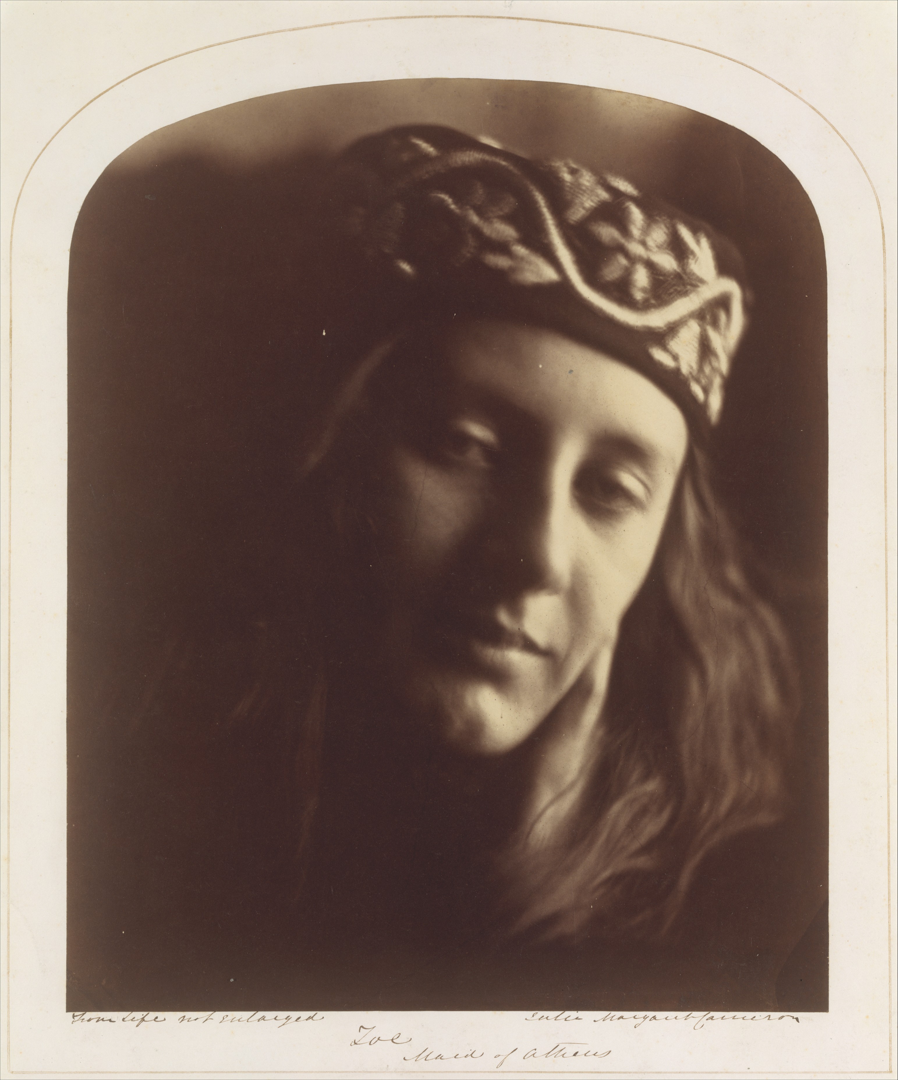 Zoé, Athén lánya by Julia Margaret Cameron - 1866 - 30,1 x 24,5 cm 